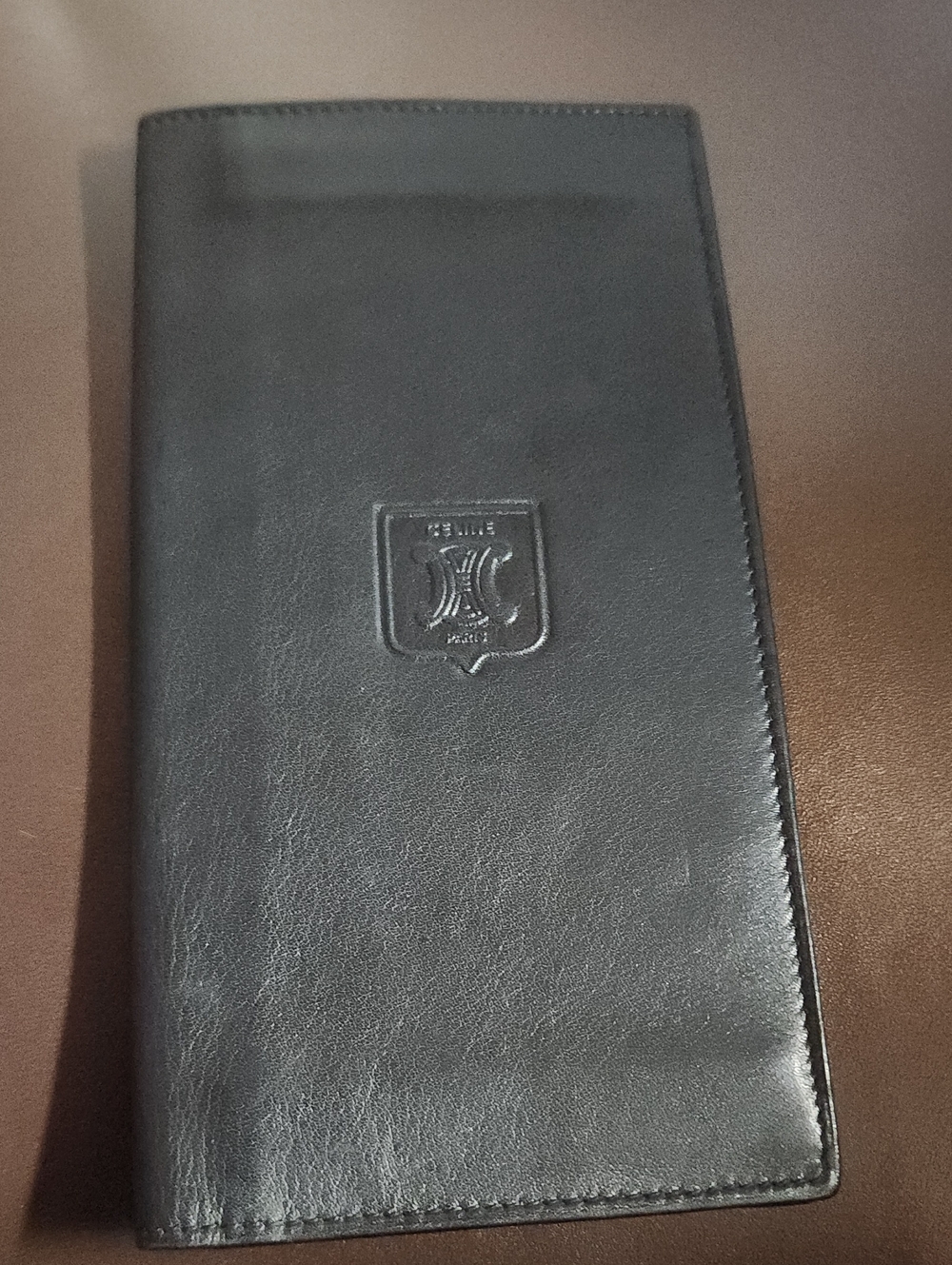 Celine Black Leather Bifold Wallet with Embossed Crest Euc - Picture 15 of 15